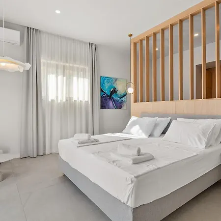 Almissum - Luxury 11-bedroom 두기라트