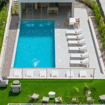 Almissum - Luxury 11-bedroom Villa Dugi Rat
